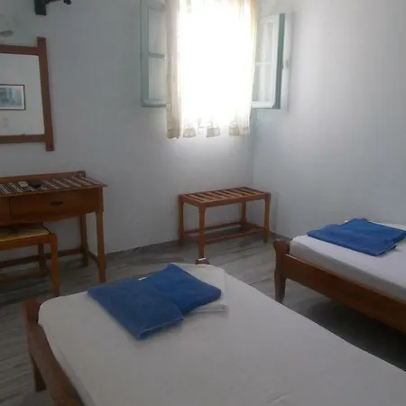 Astoria Lägenhetshotell Páros