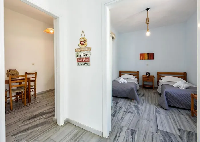 Astoria Lägenhetshotell Páros